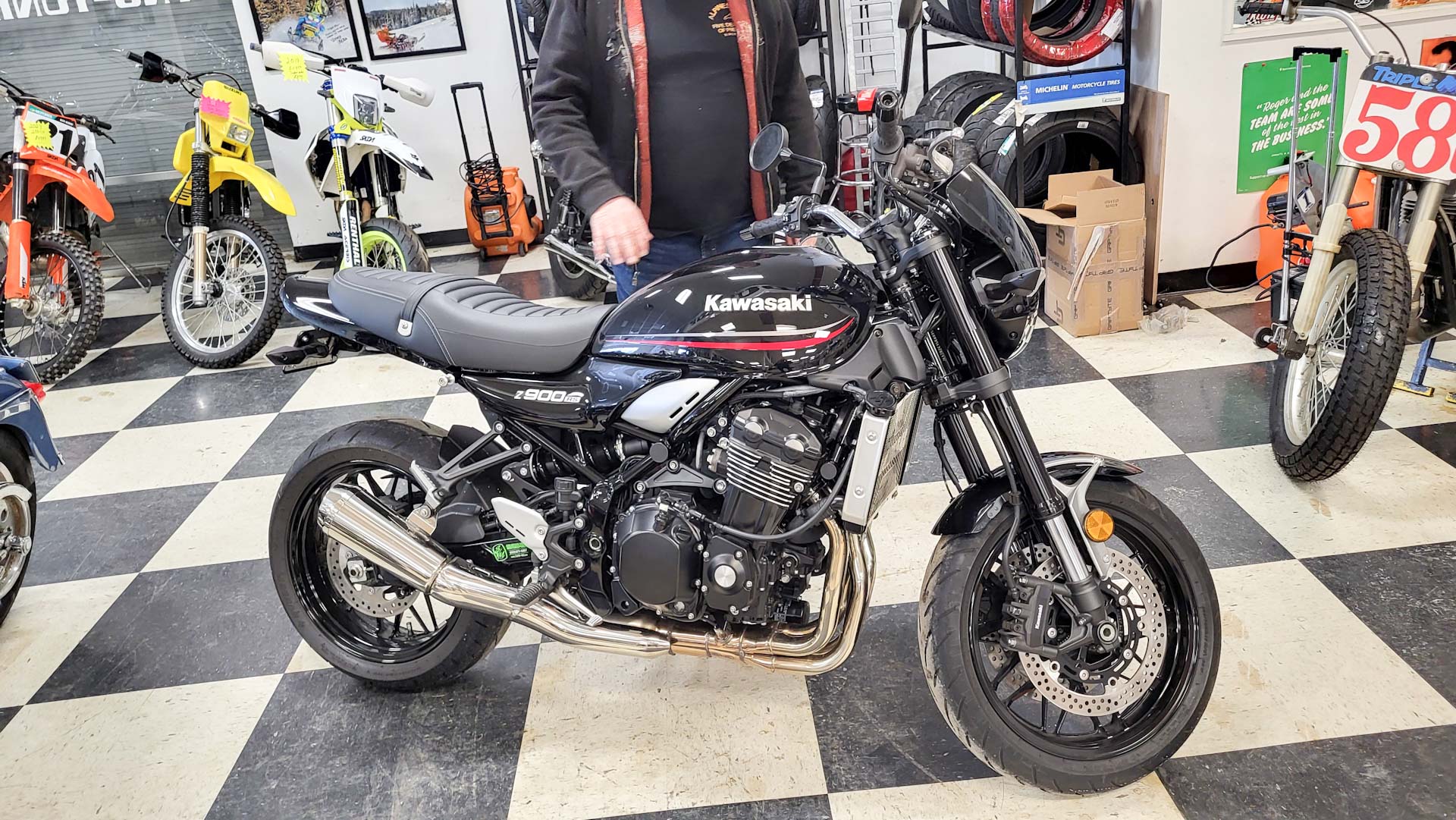 2024 Kawasaki Z900RS